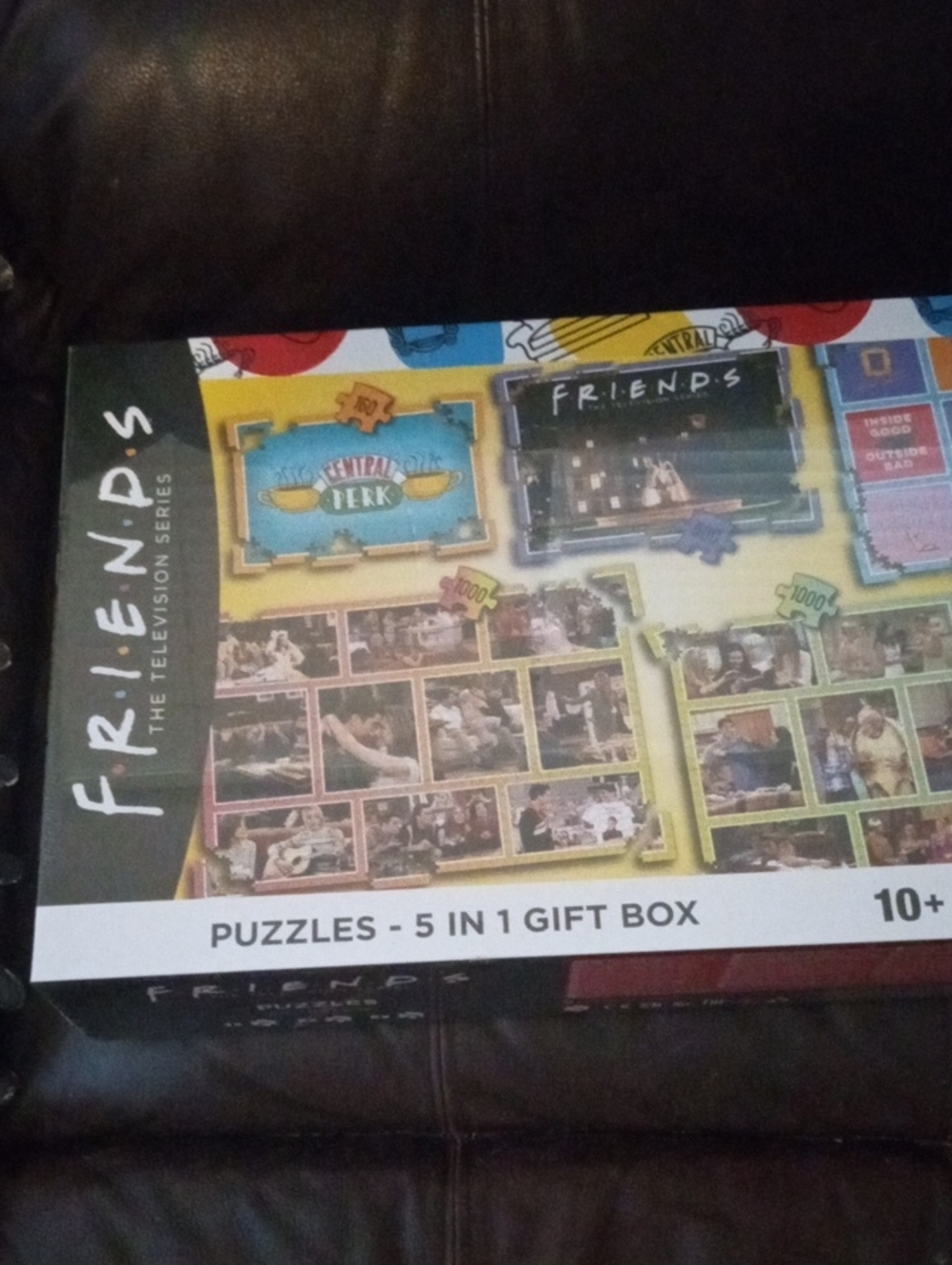 FRIENDS Multicolor Puzzle Gift Box with Central Perk Artwork